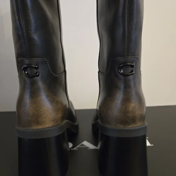 Coach Sculpted C Tall Boot. Size 10 Regular. - Picture 3 of 9